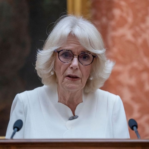 Istana Buckingham Meminta Maaf Setelah Skandal Rasisme yang Terjadi di Acara Ratu Camilla