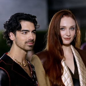 Rupanya Gugatan Cerai dari Joe Jonas Didengar Sophie Turner Lewat Media