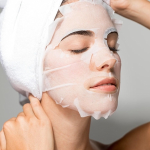 Ini 7 Manfaat Sheet Mask yang Wajib Anda Tahu