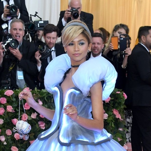 Mengapa Zendaya Tidak Hadir di Met Gala?