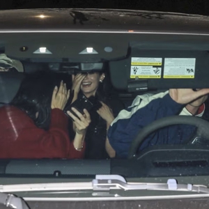 Double Date Kendall, Jacob, Kylie, dan Timmy Benar-Benar Terasa Seperti yang Ada di Tabloid Era Y2K