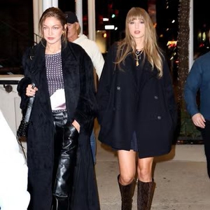 Penampilan Modis Gigi Hadid dan Taylor Swift saat Nikmati Makan Malam di New York