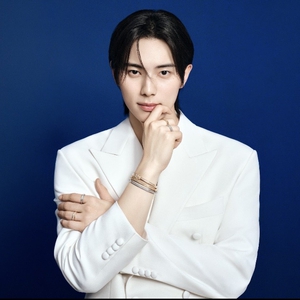 Lee Chae Min Resmi Bergabung dengan Piaget sebagai Ambassador Terbaru
