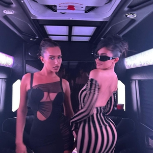 Kylie Jenner Menyalurkan Aura 