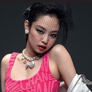 Jennie Blackpink Jadi Wajah Kampanye Chanel Coco Neige 2021/22