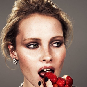 Efek Samping dari Kebiasaan Mencium Makanan