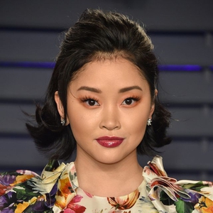 21 Ide Rambut Gaya Half Updo untuk Segala Acara!