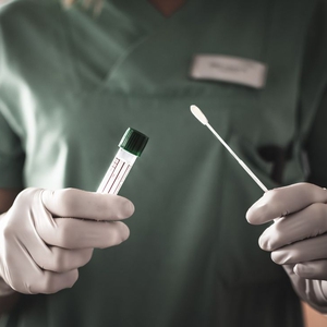 Cara Membedakan Gejala Flu dengan Covid-19