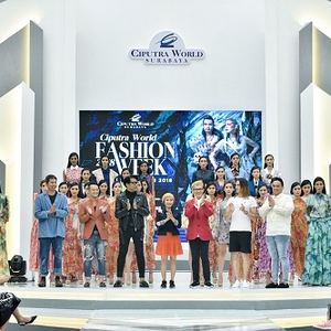 Menjelajahi Fashion Dunia Lewat CWFW 2018 “Gallivant” 