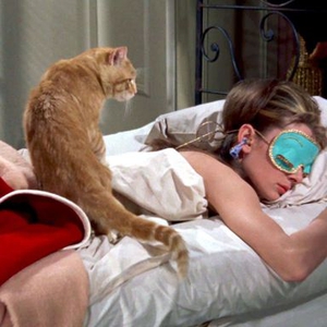 Apakah Tidur Menggunakan Makeup Berbahaya?