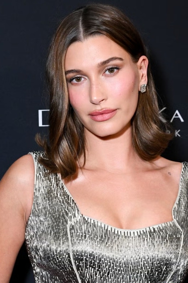 Potongan Rambut Medium-Length Bob yang Bisa Dijadikan Opsi Tampilan di Era Bob 2026