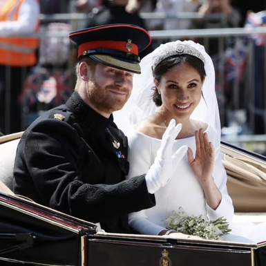 Pangeran Harry Memberikan Hadiah Anniversary Paling Manis untuk Duchess Meghan