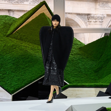 Latar Alam di Louis Vuitton Fall/Winter 2026