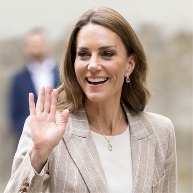 Putri Kate Tampil dalam Gaun Midi Plum Terbaru dari Burberry di Windsor Castle