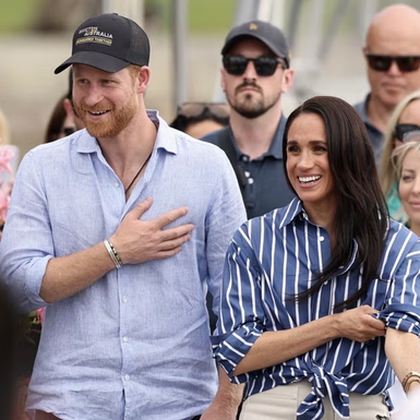 Duchess Meghan & Prince Harry Disambut Kejutan Manis dari Anak-Anak Mereka Sepulang dari Australia