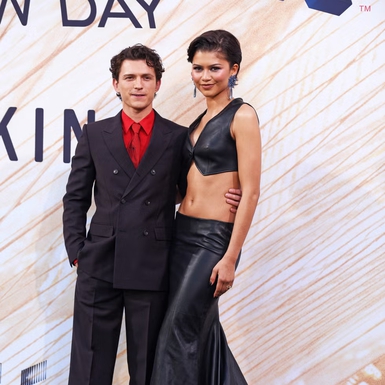 Cinta Zendaya dan Tom Holland Begitu Nyata di Red Carpet