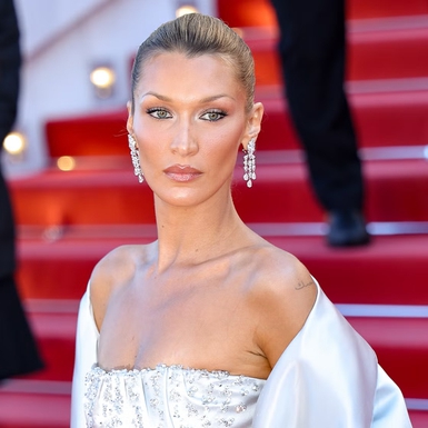 Kami Menemukan Kombinasi Lipstik Berkilau Persis Seperti yang Digunakan Bella Hadid di Festival Film Cannes 2026