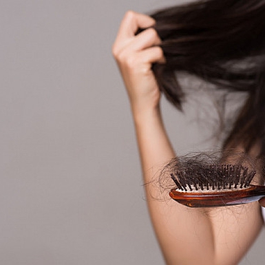Apakah Rambut Rontok Bisa Tumbuh Kembali? Ini Penjelasannya!