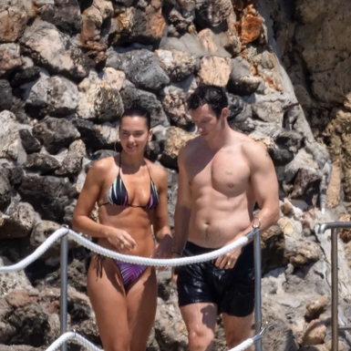 Bulan Madu Dua Lipa dan Callum Turner di Italia Terasa Seperti Film Romantis