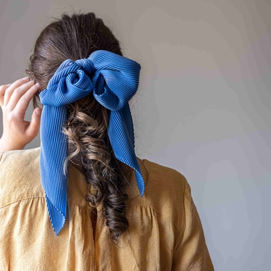 Gaya Ikat Rambut Simple yang Tetap Memikat