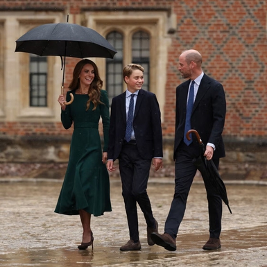 Putri Catherine dan Pangeran William Mengantar Pangeran George di Hari Pertamanya di Eton College