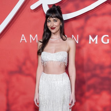 Riwayat Kencan Dakota Johnson dari Masa ke Masa
