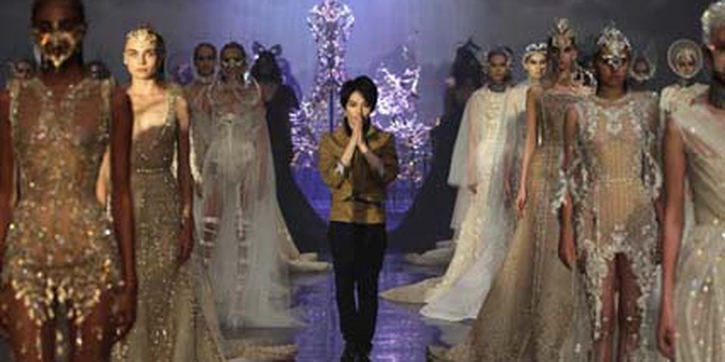 Show Couture Pertama Tex Saverio 