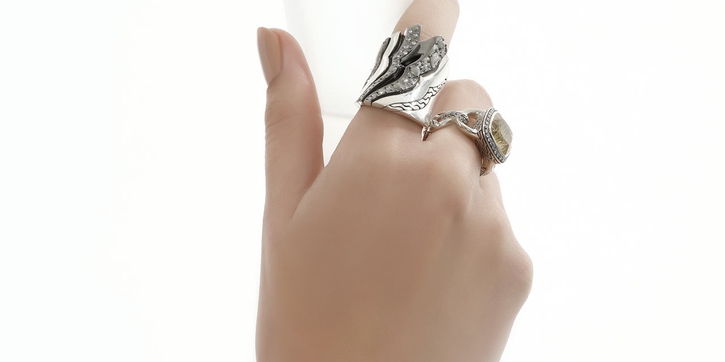 6 Pilihan Kandungan Skincare untuk Pemilik Kulit Berjerawat