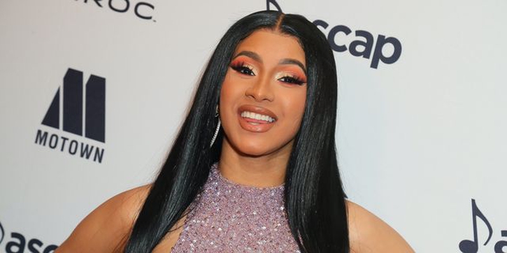 Cardi B Sangat Bersemangat Saat Dirinya Bertemu Robert Pattinson