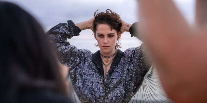 Kristen Stewart Menghidupkan Spirit Gabrielle Chanel Lewat Kampanye Terbaru Untuk Spring-Summer 2023.