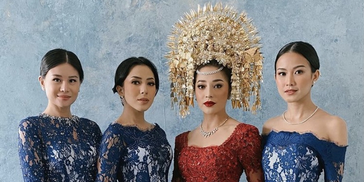 Inspirasi Busana Pengantin dengan Adat Indonesia yang Diselenggarakan Figur Publik Indonesia di Tahun 2020