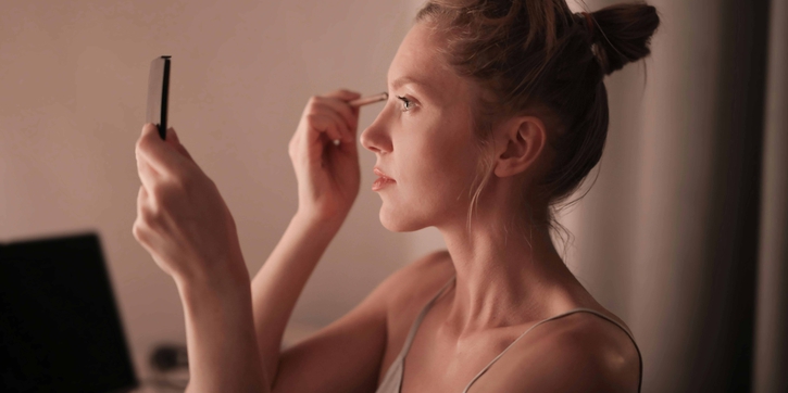 Rahasia Urutan Makeup Agar Tahan Lama