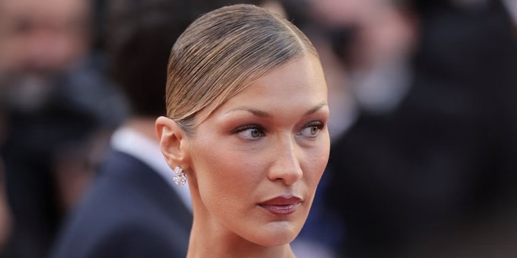 Photo Dump Terbaru Bella Hadid di Cannes Dipenuhi Momen-Momen di Balik Layar