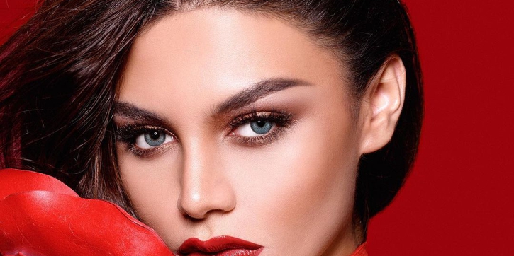 Cara Jihane Almira Chedid Menggunakan Sosial Media untuk Membuat Perubahan