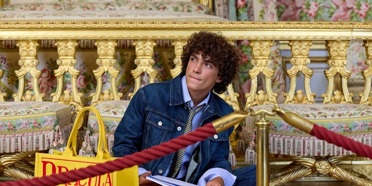 Tas Book Tote Terbaru Dior yang Terinspirasi dari Novel-Novel Klasik