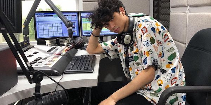 Kagum Pada Sosok Sang Ibu, Devano Danendra Mengikuti Jejaknya