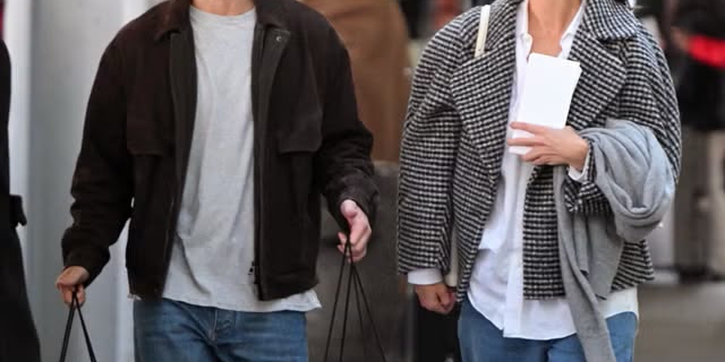 Katie Holmes dan Kekasihnya, Jason Bard Yarmosky, Tampil Serasi saat Bepergian
