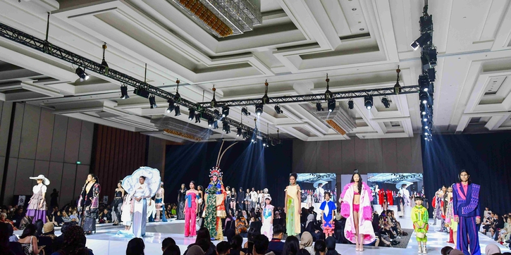 ESMOD Jakarta Creative Show 2025 Tampilkan Kreativitas Muda yang Ikonis