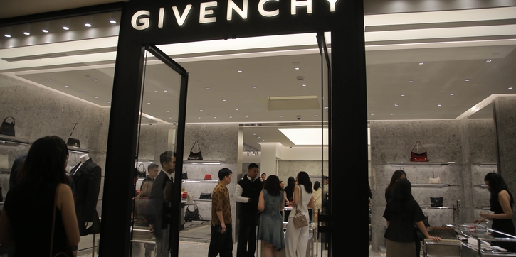 Preview Eksklusif Koleksi Fall/Winter 2025 Givenchy Bersama Para BAZties
