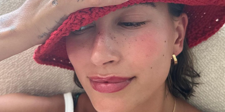 Rupanya Hailey Bieber Baru Pertama Kali Menonton Sex and the City!