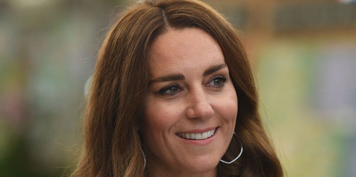 Kate Middleton Terlihat Mengenakan Gelang Mutiara milik Putri Diana