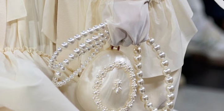 13 Tas Pengantin Cantik untuk Dipakai di Hari Spesial Anda