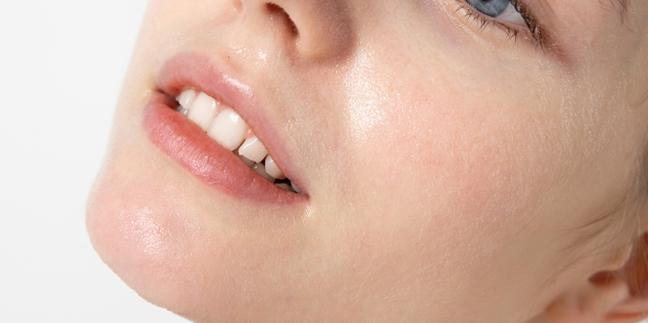 Cara Menggunakan Toner Tanpa Kapas, Apa Bisa?