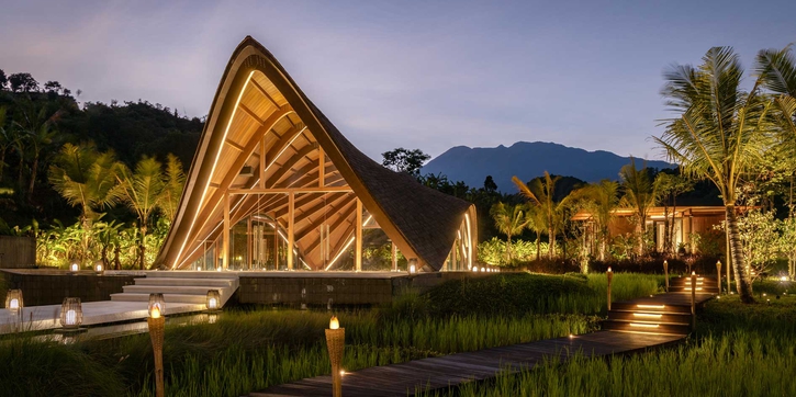 Kencana Valley: Kemewahan dan Kehangatan di Tengah Alam Puncak