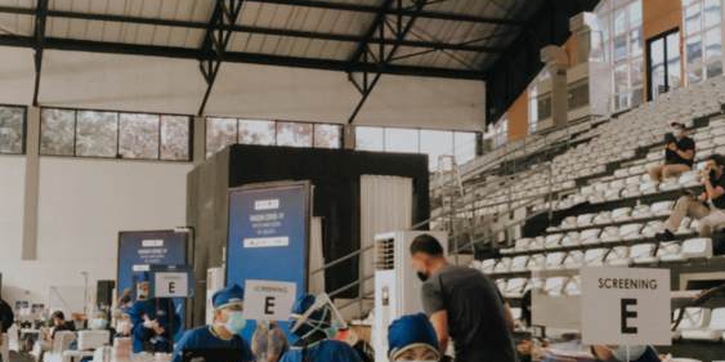 Pengalaman Mendapat Privilege Disuntik Vaksin COVID-19 Bersama Para Awak Media