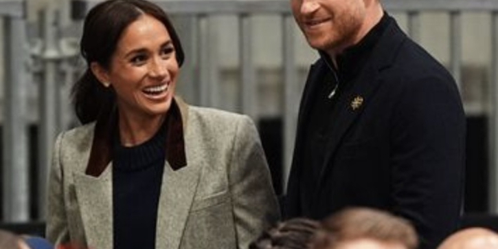 Duchess Meghan Ceritakan Momen saat Ia Menyadari Telah Jatuh Cinta pada Pangeran Harry