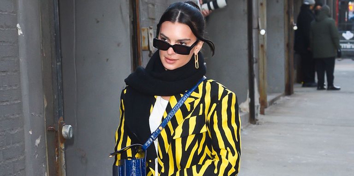 Intip Penampilan Eksentrik Emily Ratajkowski saat Tak Beraksi di Panggung Mode