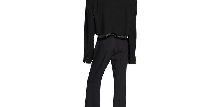 7 Rekomendasi Model Blazer Wanita agar Terlihat Lebih Elegan dan Chic