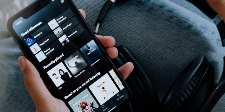 Menyelami Makna Lagu Cinta Modern di Era 2020-an