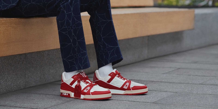 Louis Vuitton Rilis Sneakers Bersama Red dalam Rangka Mendukung Perjuangan Mengakhiri AIDS